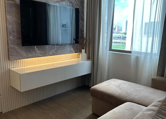 Aya's Place Two Bedrooms Near Moa Apartment Manila